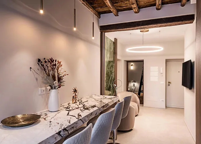 Di Lusso Vicino Piazza Navona Róma