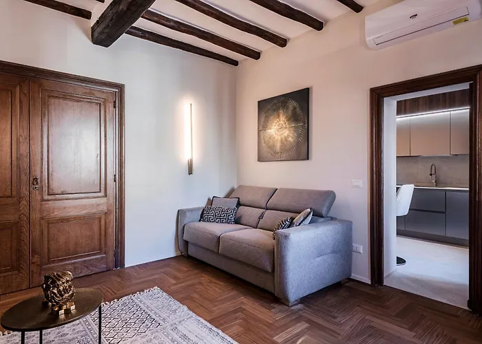 Di Lusso Vicino Piazza Navona Róma